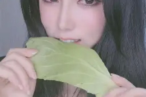 女明星集体“塌房”她们为啥都不装了